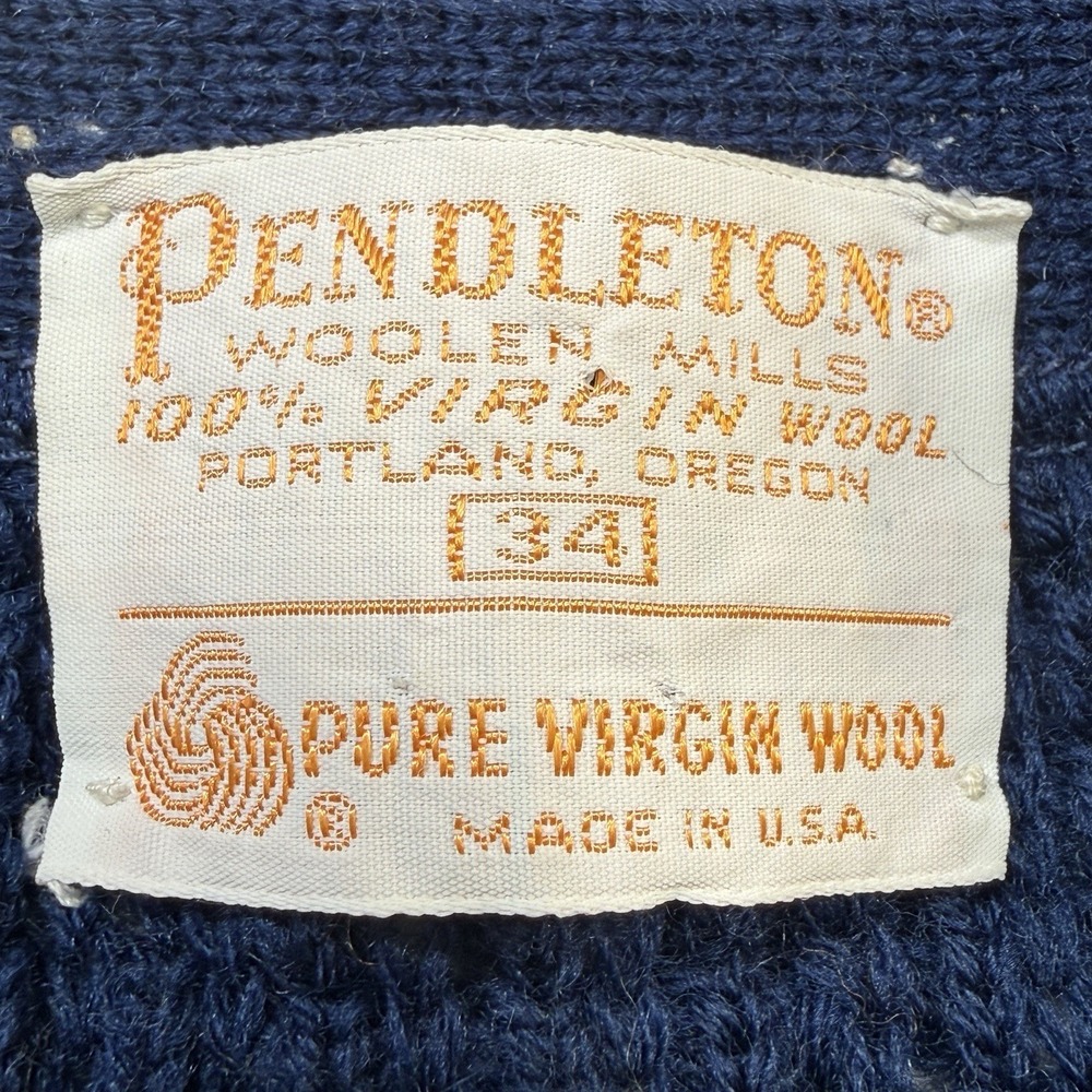 Vintage Pendleton Wool Cable Knit V-Neck Sweater Vest Navy Blue Mens Small 34 - Picture 2 of 9